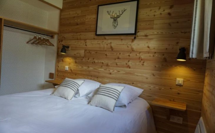 Chalet Melezor, Serre Chevalier, Double Bedroom